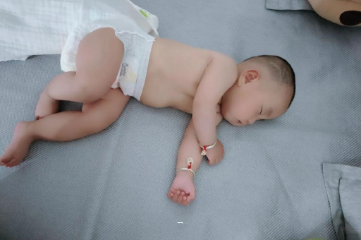磁县6个月宝宝的辅食